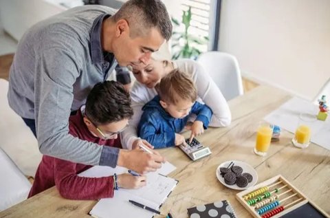 Parenting. (foto: Pinterest/Woman's Day).