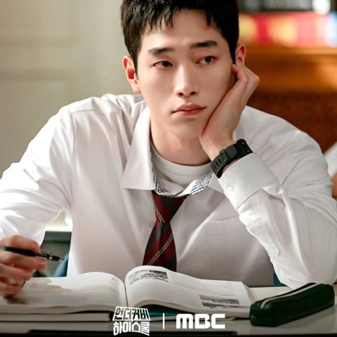 Pesona Seo Kang Joon yang Bikin Wanita Klepek-klepek, dari Tatapan Mata hingga Kemampuan Akting yang Memukau
