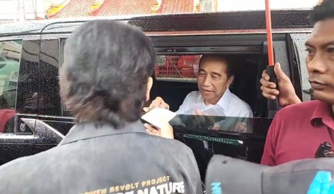 jokowi ngabuburit di solo