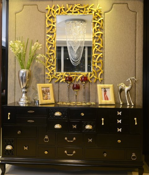 Rina mubal arum_rumah_ruang tamu_ruang keluarga_dan ruang makan_di apartemen kemang village_tower in