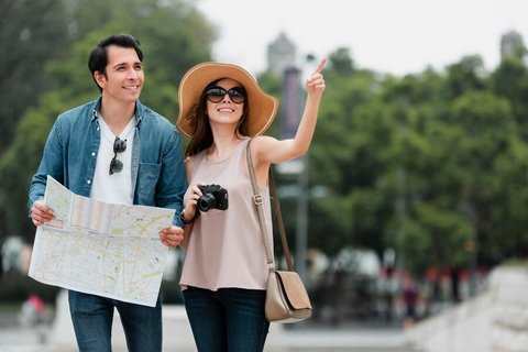 Ilustrasi Liburan Hemat