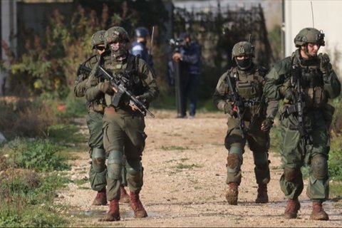 Amerika Serikat menyetujui penjualan senjata senilai Rp48,9 triliun ke Israel, mencakup amunisi, perangkat pemandu, dan buldoser, di tengah gencatan senjata sementara di Gaza.