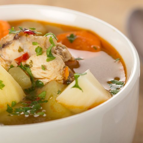 Ilustrasi Sup Ayam (iStockphoto)