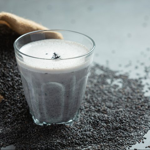 Minuman Detoks untuk Mengembalikan Bentuk Tubuh Setelah Melahirkan