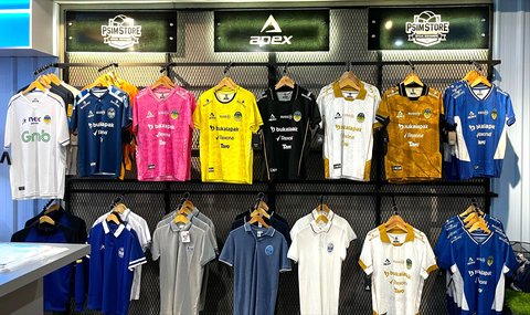 Produk Jersey yang Dirilis PSIM Store selama laga Liga 2 musim 2024/2025.
