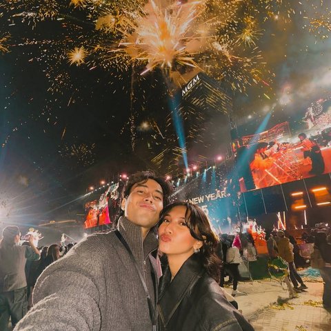 Potret Romantis Vidi Aldiano dan Sheila Dara di Berbagai Momen