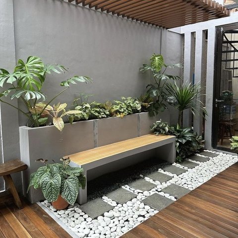 22 Desain Taman Depan Rumah yang Minimalis di Lahan Sempit, Bikin Rumah Jadi Lebih Estetik