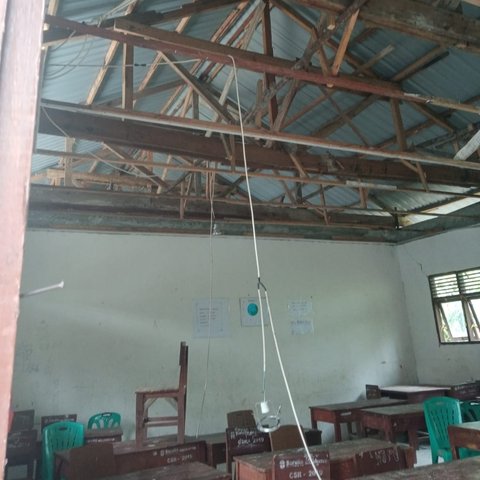 sekolah rusak akibat gempa di Taput