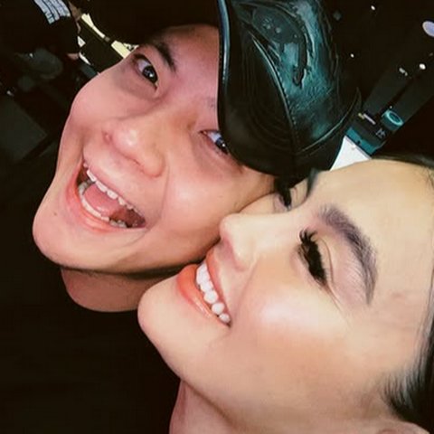 Rayakan 4 Tahun Pacaran dengan Adam Rosyadi, Agnez Mo Bagikan Sederet Momen Mesra Bikin Baper