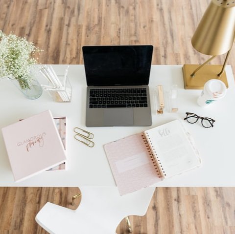 Kerja di rumah lebih semangat dan produktif dengan 4 warna berikut ini. (Foto: Unsplash)