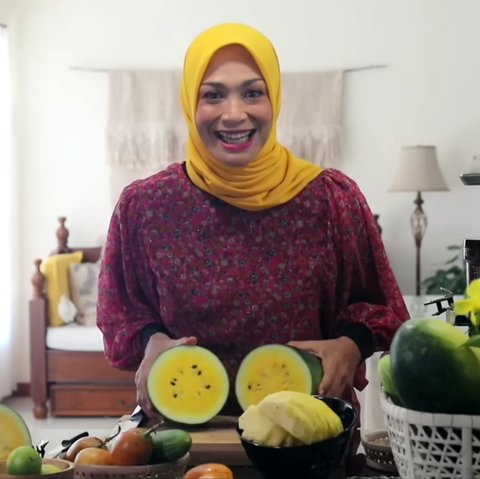 Sukses Turunkan Berat Badan 91 Kg, Simak 5 Resep Diet ala Dewi Hughes