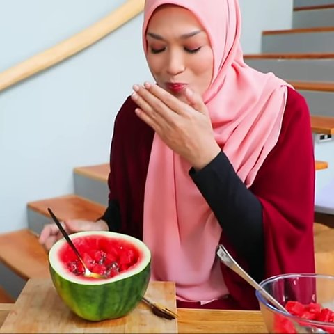 Sukses Turunkan Berat Badan 91 Kg, Simak 5 Resep Diet ala Dewi Hughes