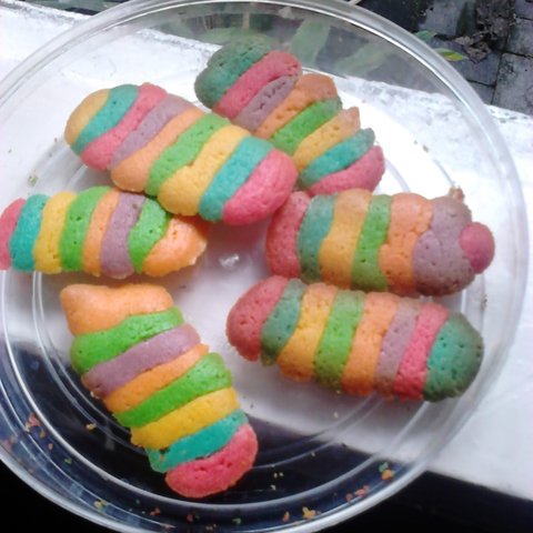 ilustrasi kue lidah kucing