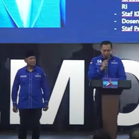 AHY Beri Rahmad Darmawan Eks Pelatih Timnas Jabatan Penting di Demokrat