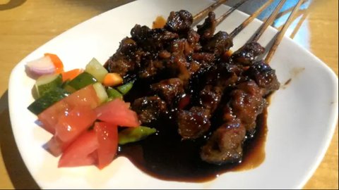 Hidangan Pendamping Ketupat yang Cocok Disajikan saat Lebaran, Sayur Lodeh hingga Dendeng Balado