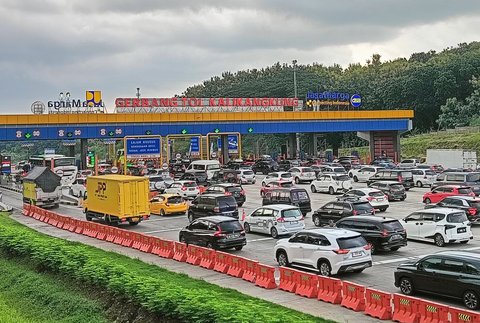 Gerbang Tol Kalikangkung.