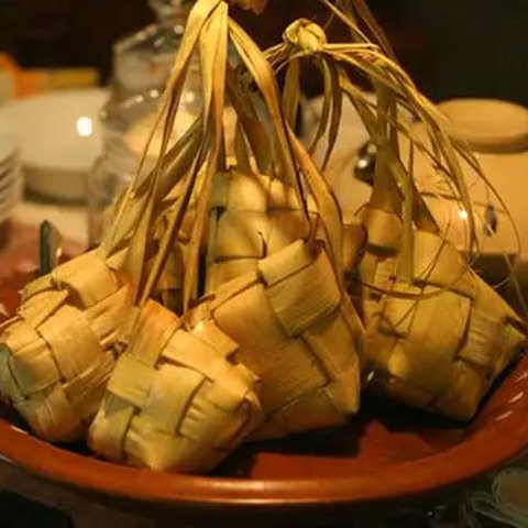 Ketupat ilustrasi/copyright via: en.wikipedia.org