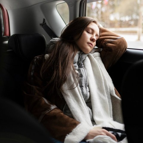 <p><em></em>Ilustrasi mabuk perjalanan/copyright freepik.com/freepik</p>