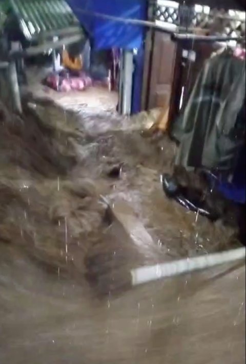 banjir bandang di puncak