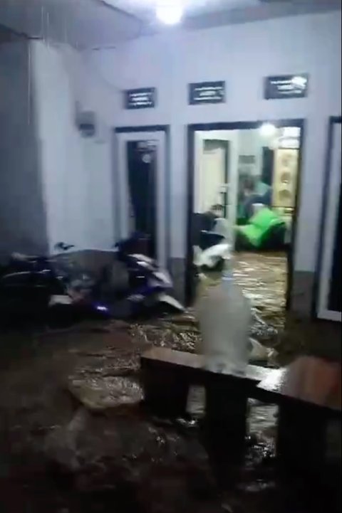 banjir bandang di puncak