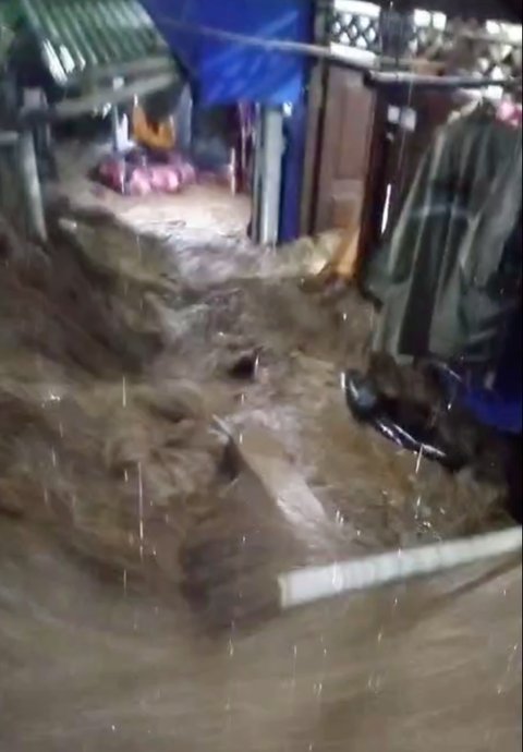 banjir bandang di puncak