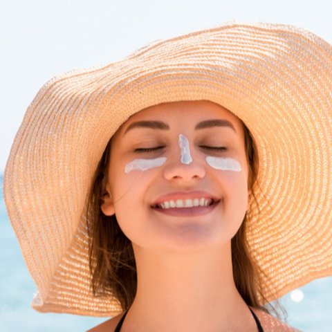 Ilustrasi Produk Sunscreen Credit: pexels.com/Lambrinth