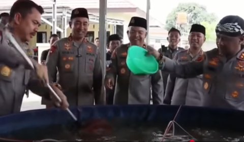 Dua Jenderal Datangi Rumah Dinas Kapolres Serang, Salut Lihat Kolam Ikan Lele & Nila