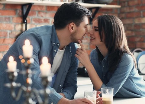 Ilustrasi Pasangan Romantis