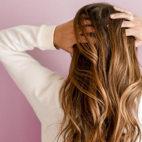 Rambut dengan porositas rendah cenderung memiliki lapisan kutikula yang rapat sehingga sulit untuk menutrisi rambut