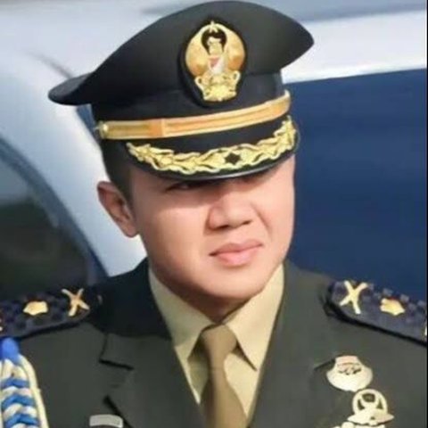 Mayor Teddy Indra Wijaya