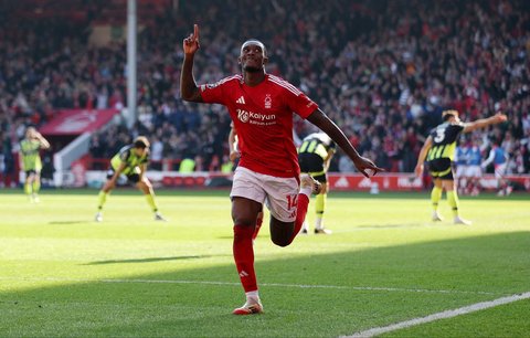 Pemain Nottingham Forest Callum Hudson-Odoi usai mencetak gol dari mencetak gol pertama di City Ground, Inggris, Sabtu (8/3/2025) malam WIB.