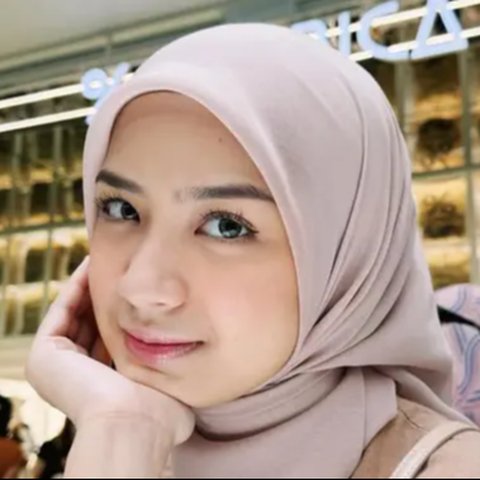 Inspirasi hijab Nashwa Zahira