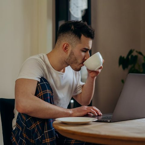 Tips Minum Kopi Tanpa Khawatir 'Deg-degan' Setelahnya
