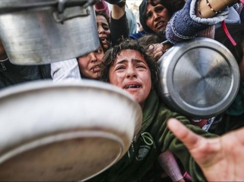 Anak-anak Gaza Sekarat karena Kedinginan dan Kurang Gizi, Israel Blokir Vaksin dan Bantuan