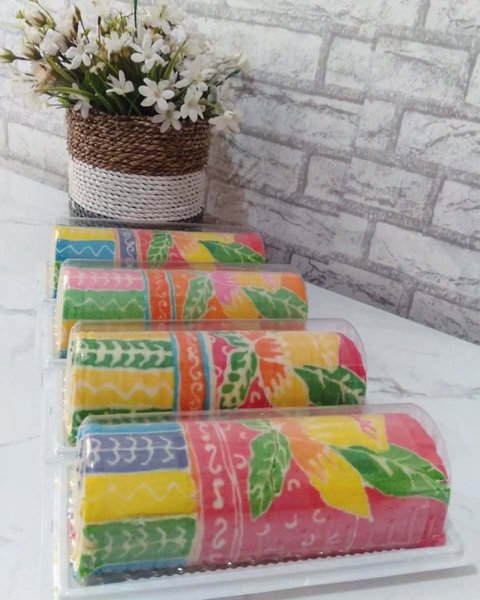 Rollcake Batik Produksi Jenk&amp;amp;#039;Nik Bakery Mamikoe Jogja