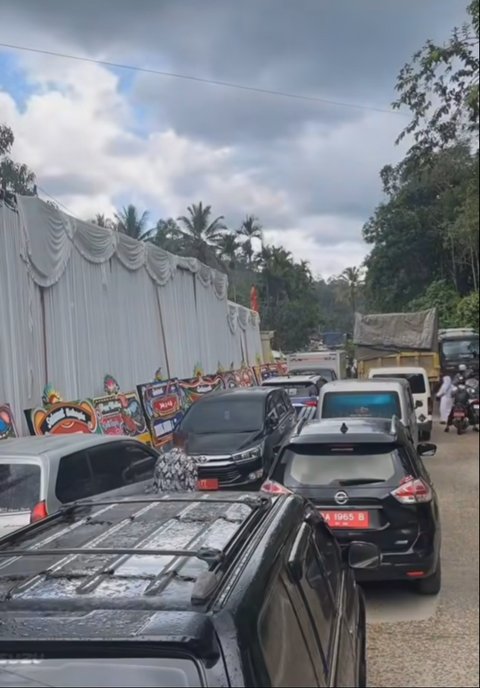 Heboh Jalan Lintas Sumatera Macet Parah Gara-Gara Pesta Anak Gubernur Sumbar, Pemprov Buka Suara