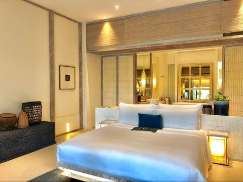 Pernah Bertanya? Ternyata Ini Alasan Kenapa Hotel Jarang Menyediakan Guling