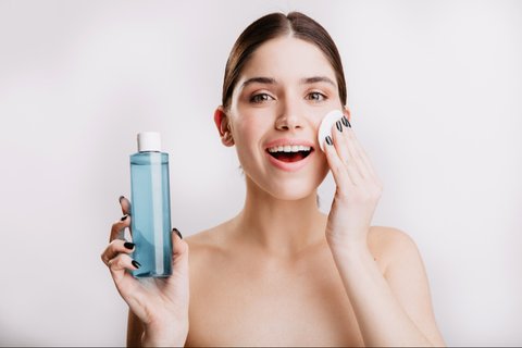 Toner Wajah Masih Dibutuhkan? Simak Penjelasan Lengkapnya