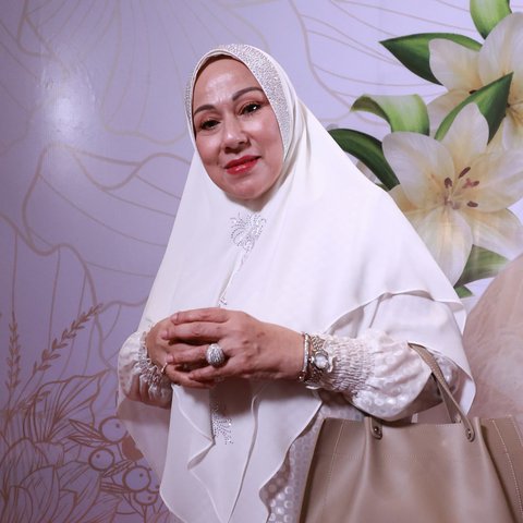 12 Penyanyi hingga Musisi Hadiri Pengajian 7 Hari Mendiang Titiek Puspa dengan Pakaian Serba Putih, Ada Rossa dan Afgan Datang Bareng