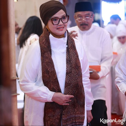12 Penyanyi hingga Musisi Hadiri Pengajian 7 Hari Mendiang Titiek Puspa dengan Pakaian Serba Putih, Ada Rossa dan Afgan Datang Bareng