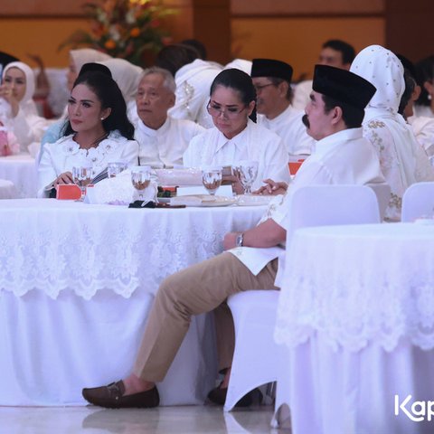 12 Penyanyi hingga Musisi Hadiri Pengajian 7 Hari Mendiang Titiek Puspa dengan Pakaian Serba Putih, Ada Rossa dan Afgan Datang Bareng