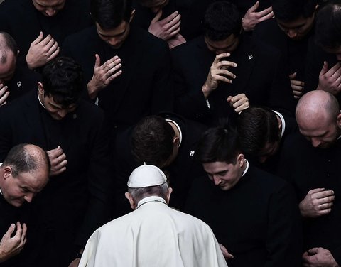 Berbeda dengan Tradisi Paus Sebelumnya, Paus Fransiskus Tidak Akan Dimakamkan di Vatikan