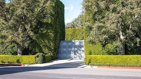 pagar rumah jeff bezos