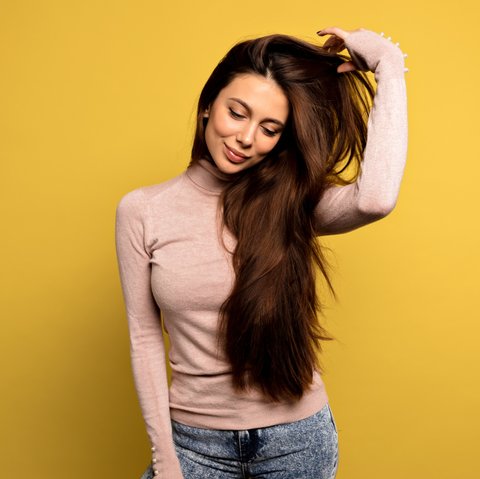 Plus Minus Dry Shampoo, Praktis tapi Berisiko, Amankah untuk Rambut dan Kulit Kepala?