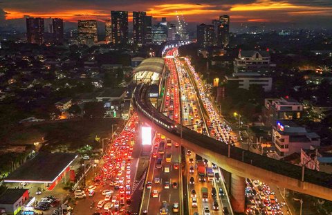 FOTO: Menuju Kota Global, Jakarta Terus Berbenah di Tengah Krisis Perkotaan
