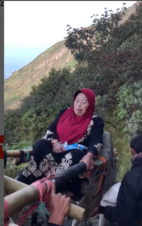 Mbok Yem Perjalanan Turun Gunung