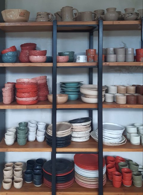 Produk-produk Kaloka Pottery.