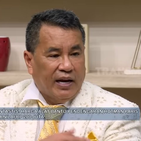 Kecanggihan Alat Bantu Dengar Hotman Paris, Harganya Rp200 Juta dari Singapura