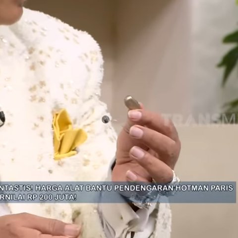 Kecanggihan Alat Bantu Dengar Hotman Paris, Harganya Rp200 Juta dari Singapura