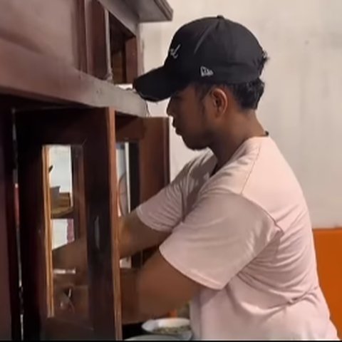 Kisah Pedagang Bakso